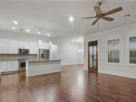 4th image of 611 Rue Street Julien