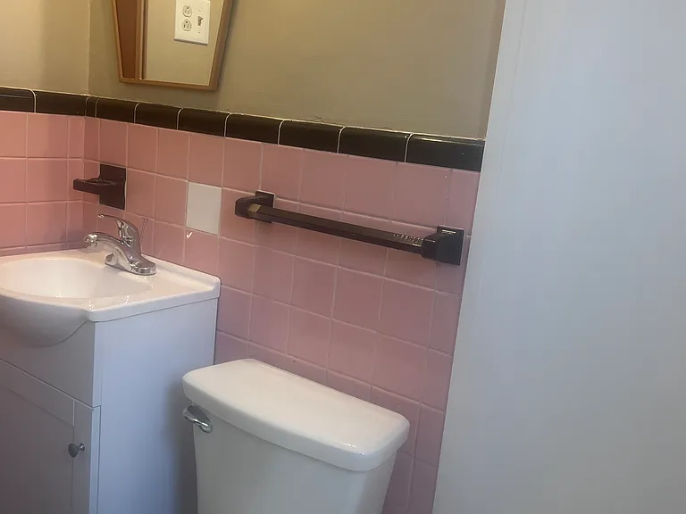 5000 Locust Ln — Photo 25
