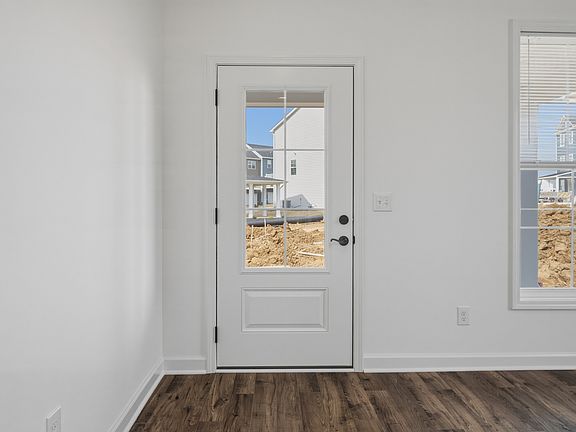 2nd image of 1047 Balsam Ln