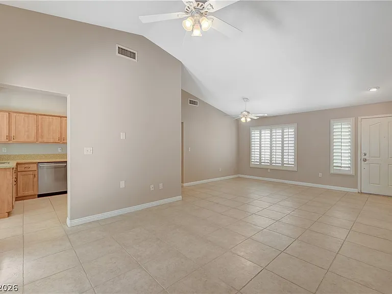 10609 Paradise Point Dr — Photo 14