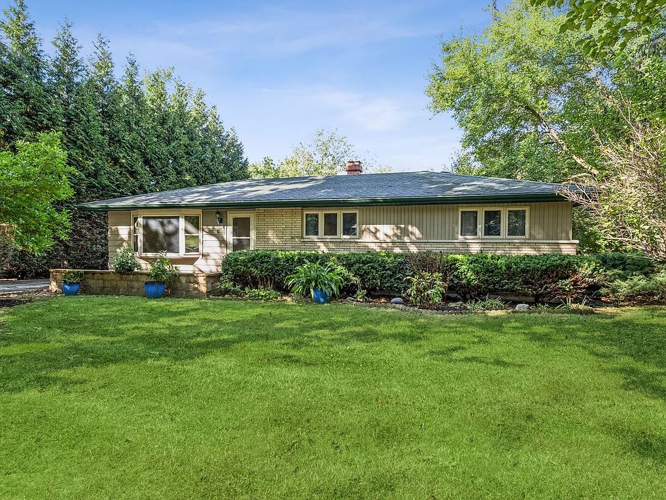 1st image of 802 Oceola Dr
