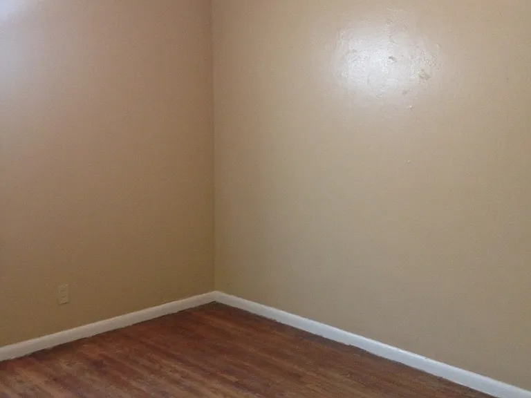4430 N Main St — Photo 11