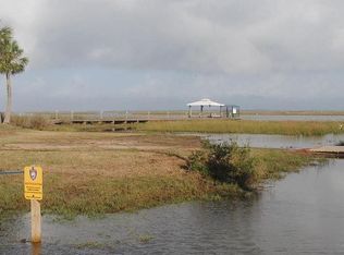 4007 Warrior Ct, Galveston, TX 77554
