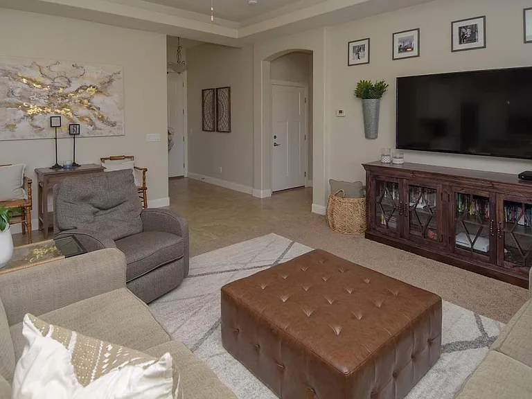4660 S Cattail Way — Photo 4