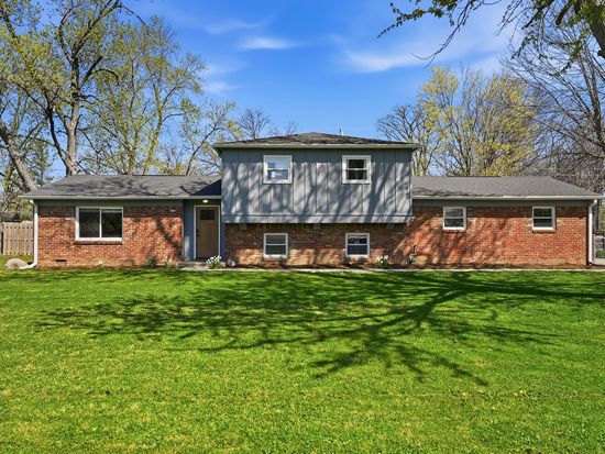 7037 Grosvenor Pl, Indianapolis, IN 46220