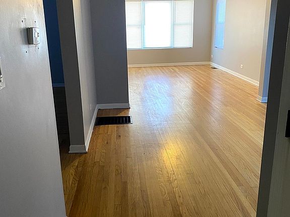 3rd image of 1736 N Laramie Ave #1