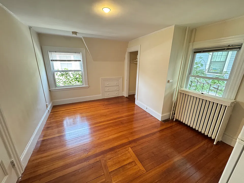 10 Prentiss St #1A