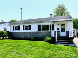 129 E McKenzie Rd, Greenfield, IN 46140