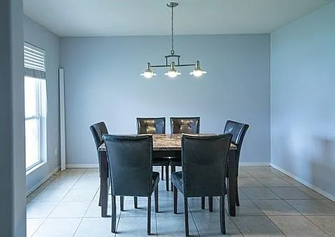 18439 Ranch View Trl — Photo 2