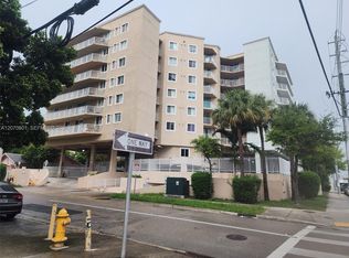 102 SW 6th Ave APT 610, Miami, FL 33130