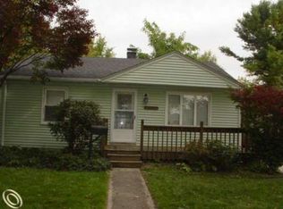 22824 Violet St, Farmington, MI 48336