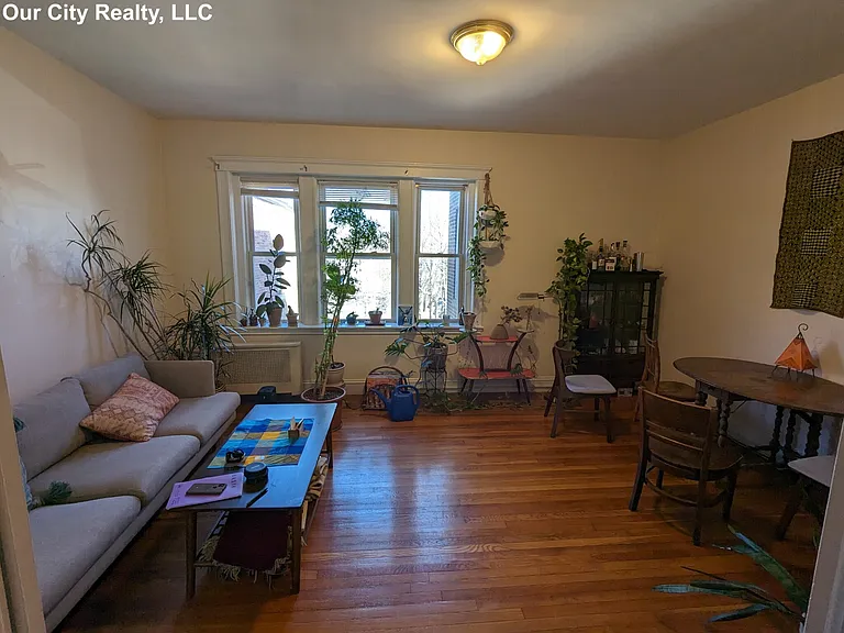 Wendell St — Photo 7