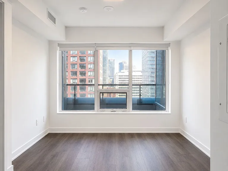 609 Sherbourne St #2502 — Photo 7