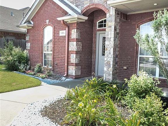3rd image of 1705 Shoal Creek Dr