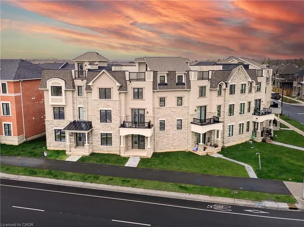 1397 William Halton Pkwy W, Oakville, ON L6M 5N9