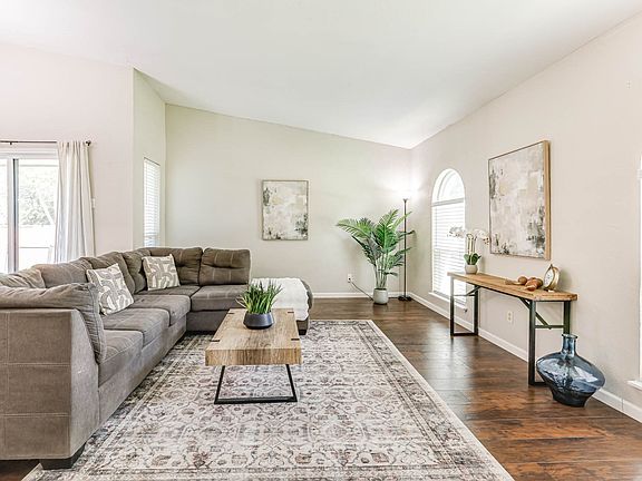 3rd image of 2021 Emory Oak Dr
