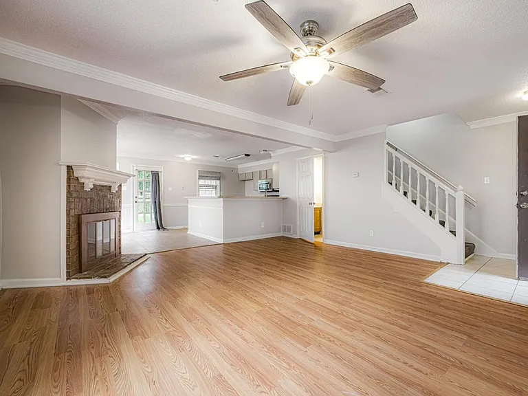 3968 Sawgrass Dr — Photo 6