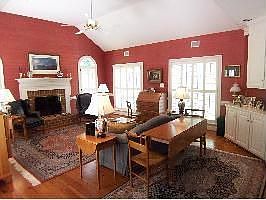 2nd image of 42 E Square Ct