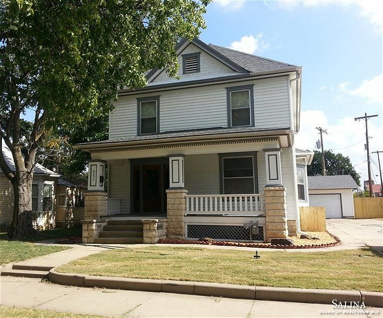 1st image of 251 S 10th St
