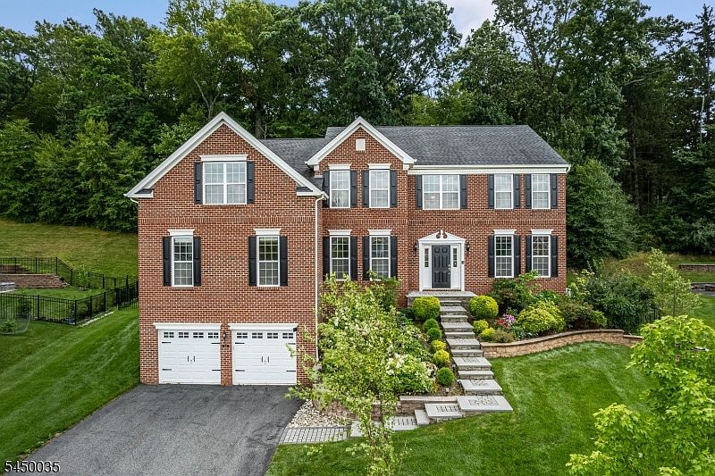 1st image of 13 Ruggiero Way