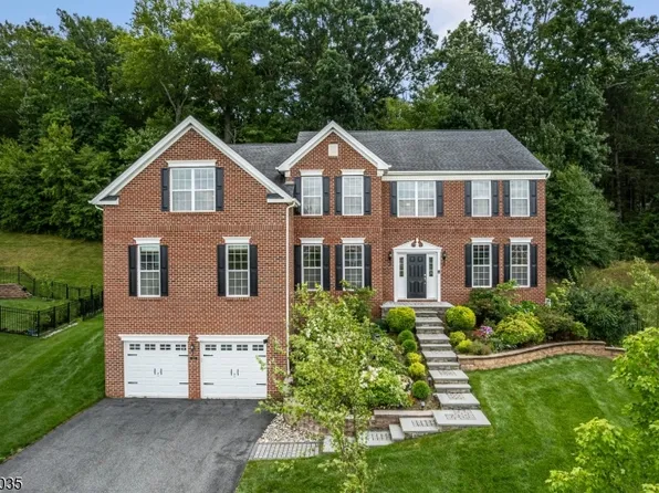 13 Ruggiero Way, Mount Olive Twp., NJ 07828