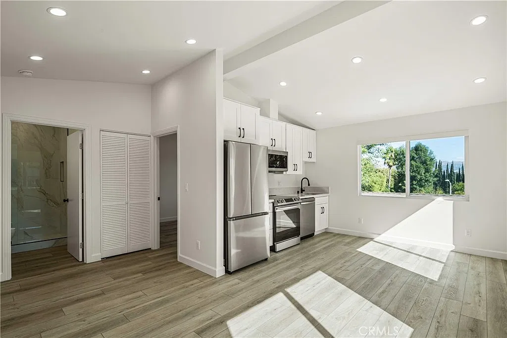 1 bed, 463 sqft, $2,600 — Photo 3