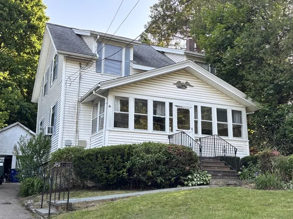 792 Commercial St, Braintree, MA 02184