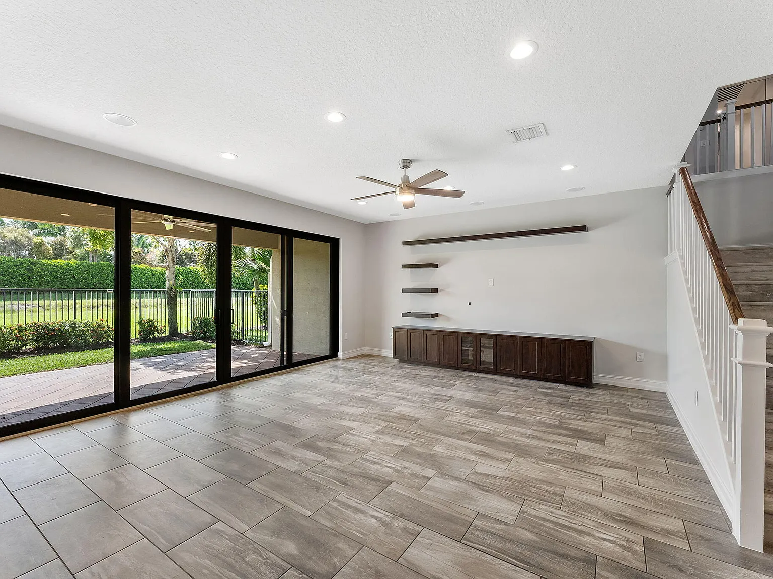 4 bed, 3.0 bath, 2656 sqft, $6,500 — Photo 3