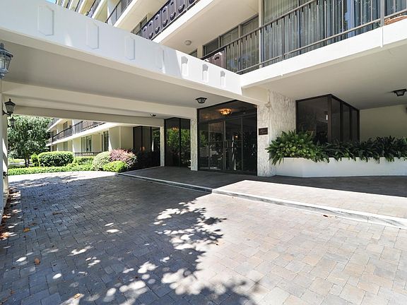 2nd image of 1330 University Dr APT 84