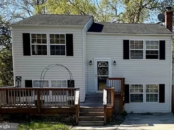 9701 Meadowview Dr, Newburg, MD 20664