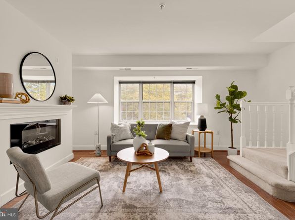 3601 38th St NW APT 303, Washington, DC 20016