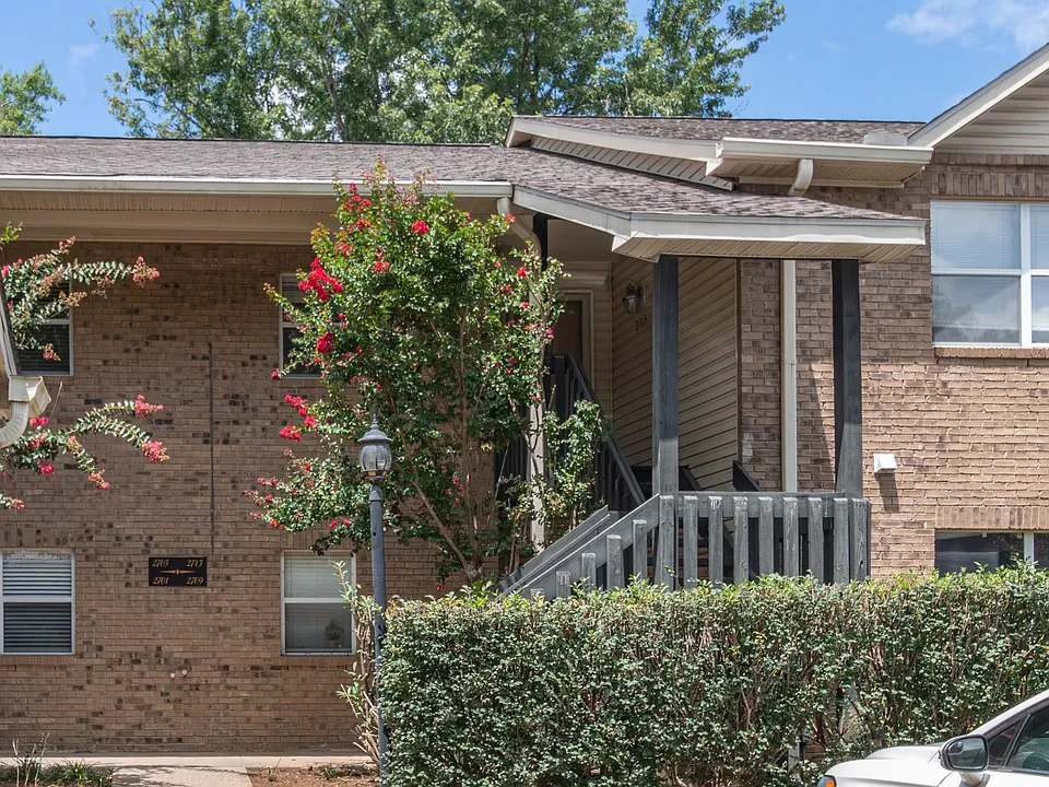 2713 Kennedy Ct