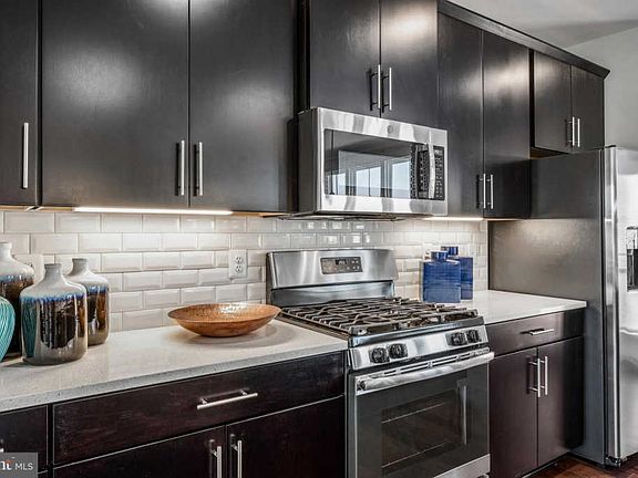 5th image of 4004 Willow Green Cir