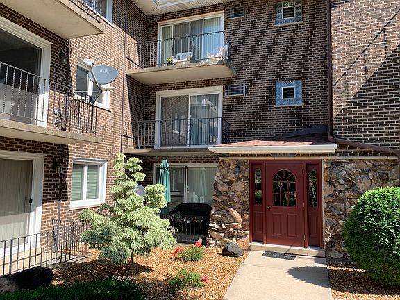 2nd image of 9016 W 140th St APT 2B