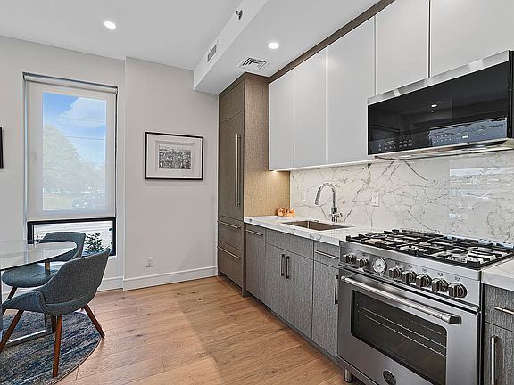 5th image of 21-31 Shore Blvd #1F