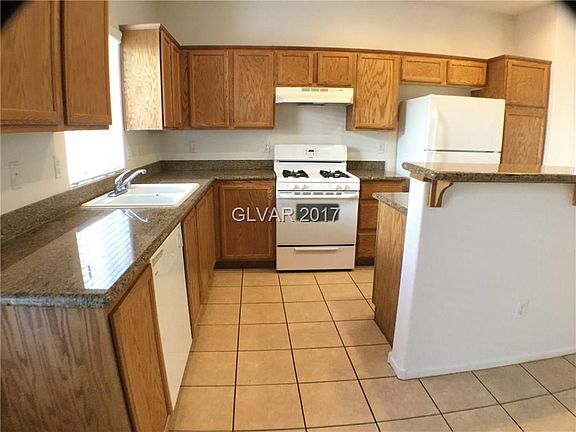 5th image of 3520 Carisbrook Dr