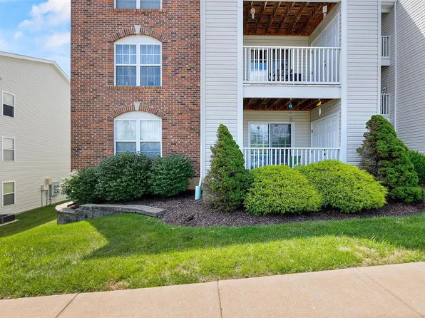 1220 River Chase Dr APT 100, Arnold, MO 63010
