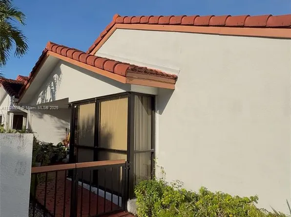 7440 SW 153rd Ct APT 107-4, Miami, FL 33193