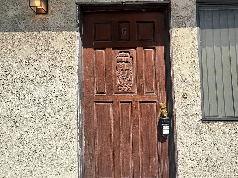 2200 Larch St — Photo 15