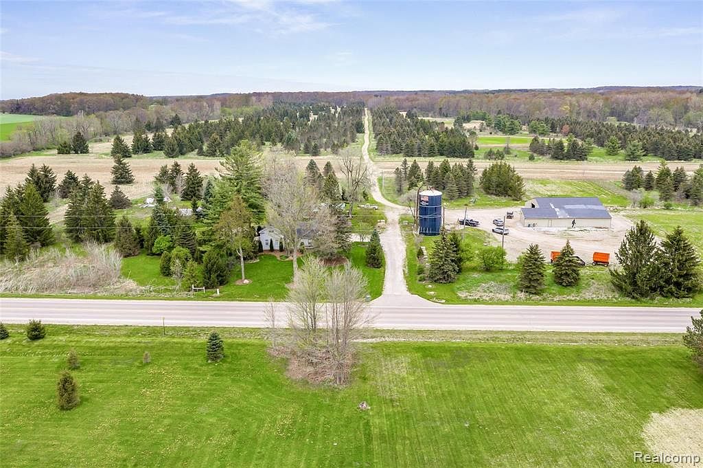 5481 E Clyde Rd, Howell, MI 48855 Zillow