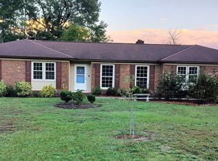 622 Bedford Rd, Fayetteville, NC 28303