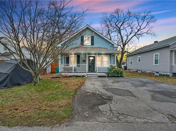 122 Leigh St, Warwick, RI 02889