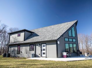 2390 Guinea Mountain Rd, Pearisburg, VA 24134