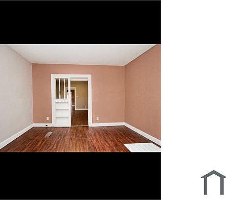 5th image of 2919 E Michigan St