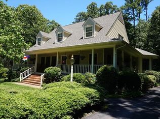 4500 Oak Hollow Rd, Chester, VA 23831