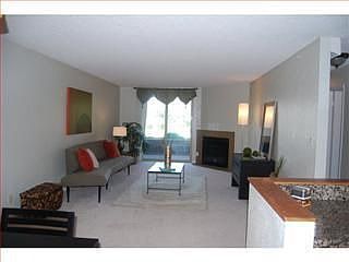 2nd image of 302 Philip Dr APT 104