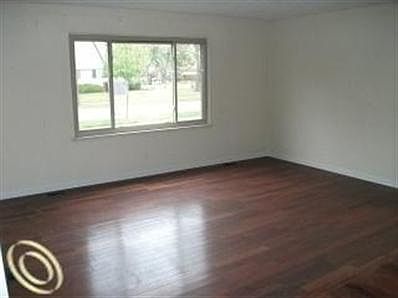 3rd image of 4479 Cypress Dr