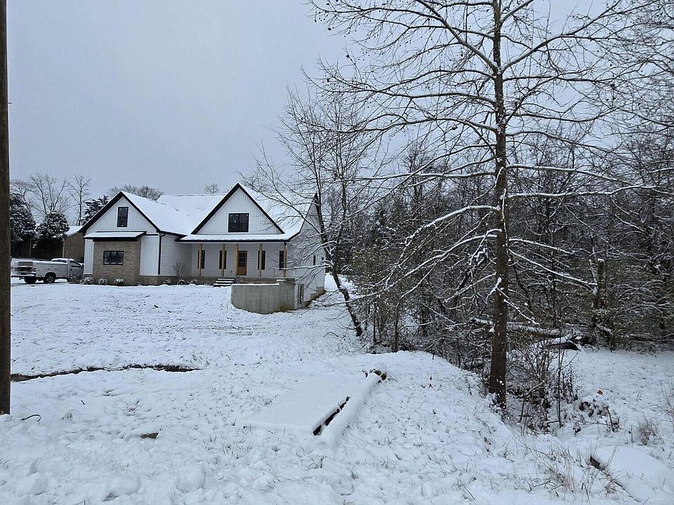 2nd image of 7505 Commonwealth Dr