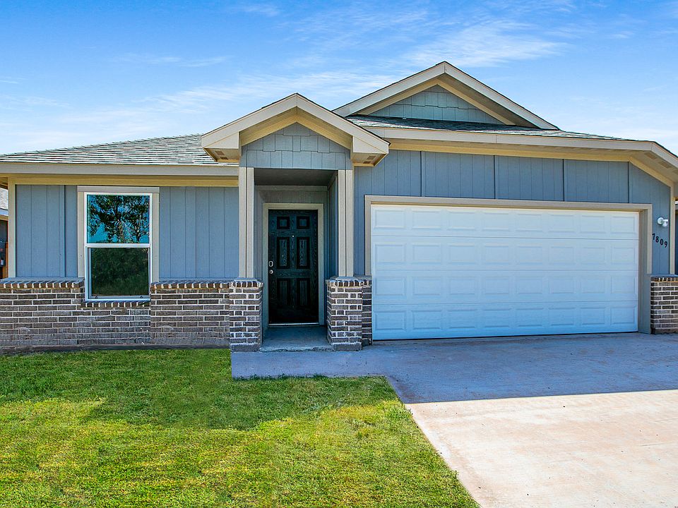 1st image of 7809 Vineyard Dr