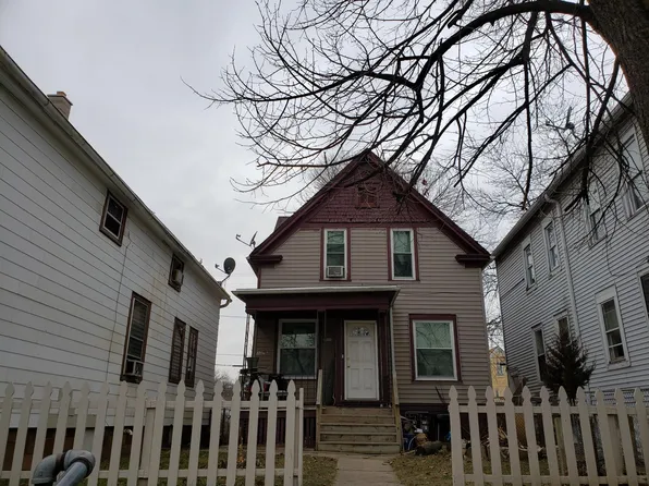 3043 N Holton St, Milwaukee, WI 53212